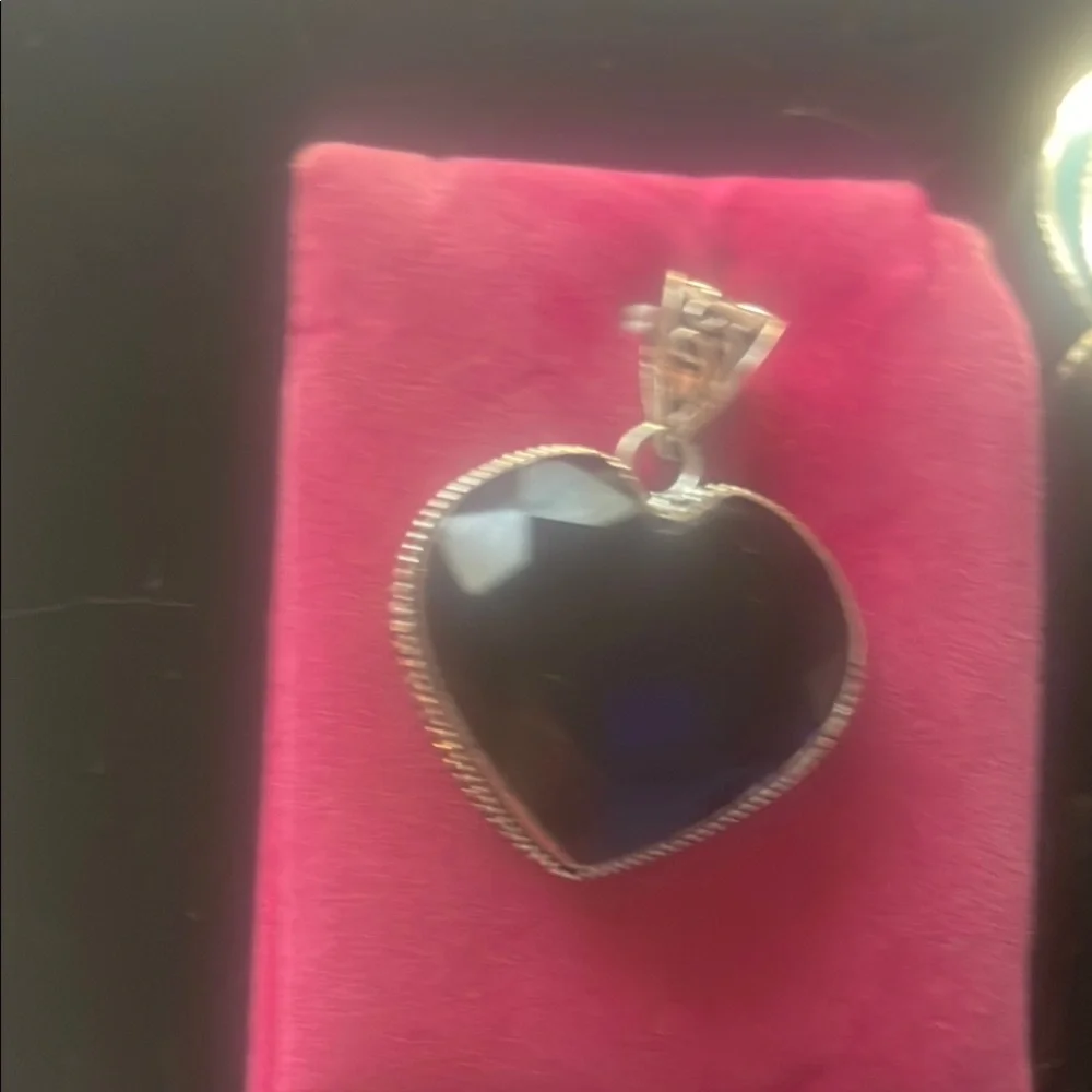 Timeless genuine natural sapphire blue large stoneHeart Titanic inspired - Picture 5 of 7